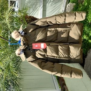 Canada Goose jacket NWT